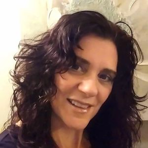 Meet your Posher, Lisa michelle